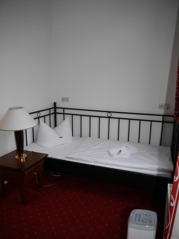 Altstadthotel Am Theater Cottbus Ruang foto